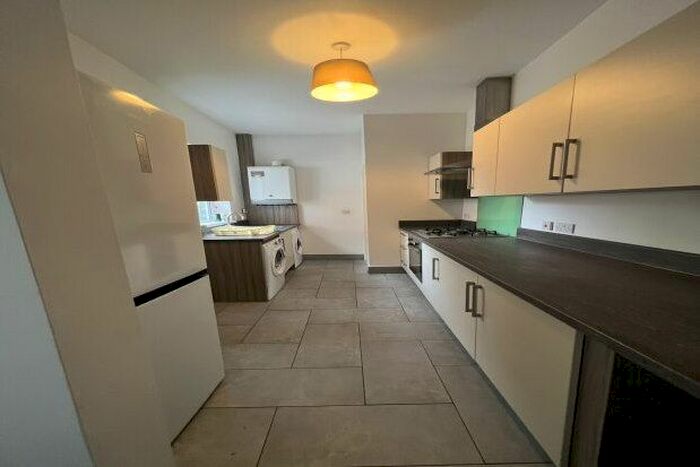 5 Bedroom Terraced House To Rent In Ridding Terrace, Nottingham, NG3