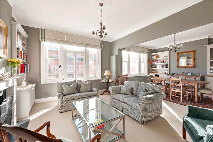 4 Bedroom Flat To Rent In York Mansions, Prince Of Wales Drive, London, SW11