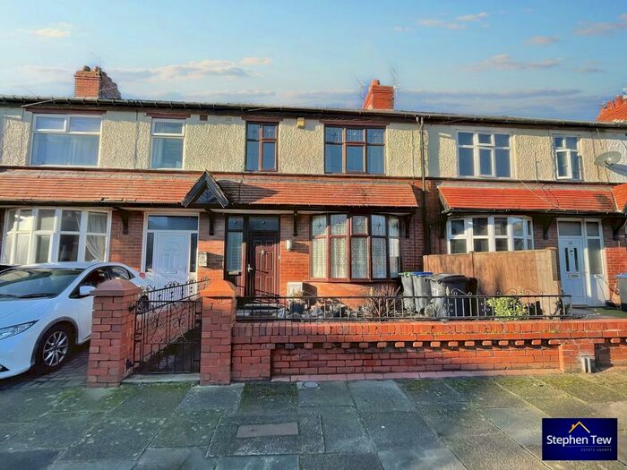 Houses for sale & to rent in FY4 1RA, Lytham Road, Squires Gate Blackpool