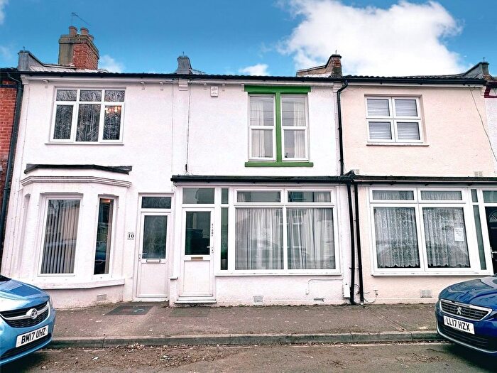2 Bedroom Terraced House For Sale In St. Anns Crescent, Gosport, PO12