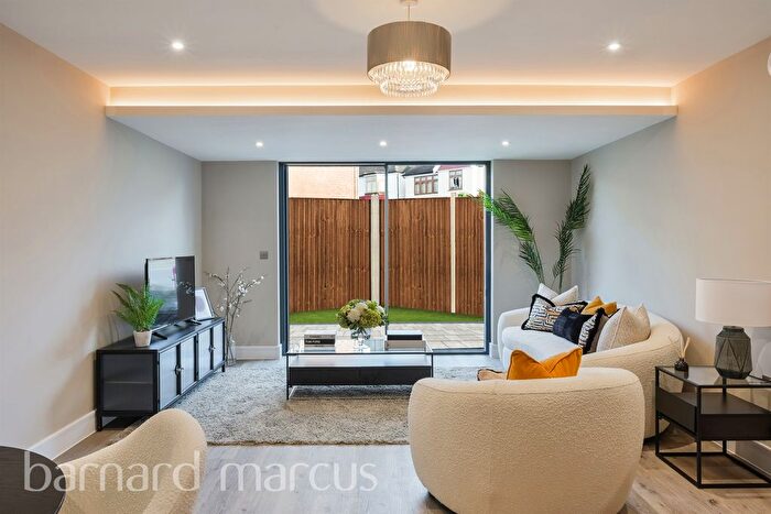 1 Bedroom Flat For Sale In Abbotswood Road, London, SW16