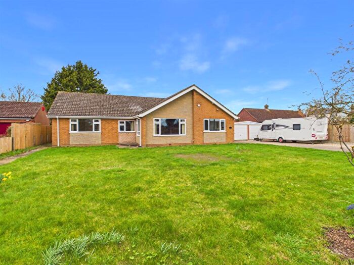 4 Bedroom Detached Bungalow For Sale In Holmleigh, Wood Enderby, Boston, PE22