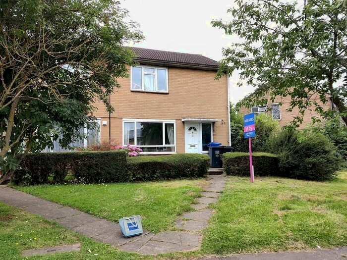 3 Bedroom End Of Terrace House To Rent In Spring Glen, AL10