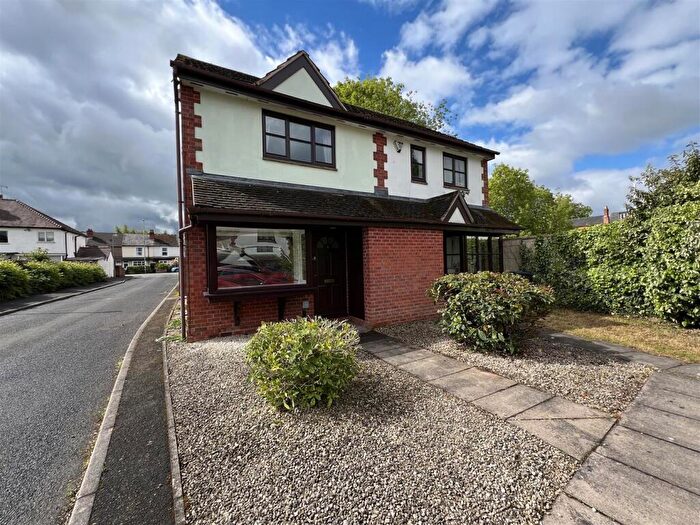 2 Bedroom House To Rent In Maple Croft, Kings Heath, Birmingham, B13