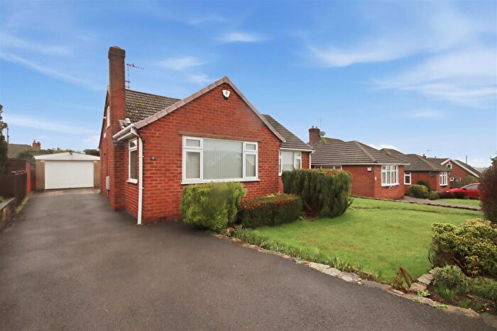 2 Bedroom Detached Bungalow For Sale In Edinburgh Road, Wingerworth, Chesterfield, S42