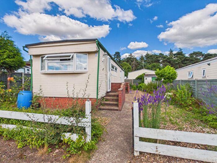 2 Bedroom Park Home For Sale In Parklands Mobile Homes, Scunthorpe, DN17