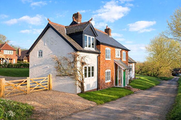 4 Bedroom Detached House For Sale In Hillside Cottage, Haccups Lane, Michelmersh, Romsey, SO51