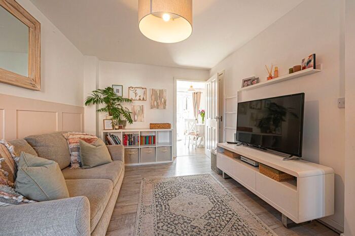2 Bedroom Semi Detached House For Sale In Clos Brynach, Brynmenyn, CF32