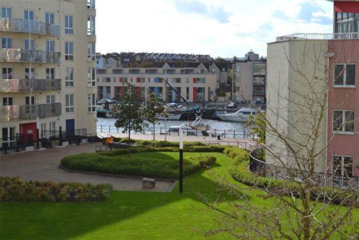 2 Bedroom Apartment To Rent In The Crescent, Hannover Quay, Bristol, BS1