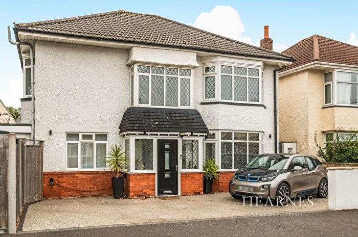 5 Bedroom Detached House For Sale In The Avenue, Bournemouth, BH9