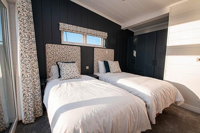 2 Bedroom Lodge For Sale In Great Hadham Country Club, SG10