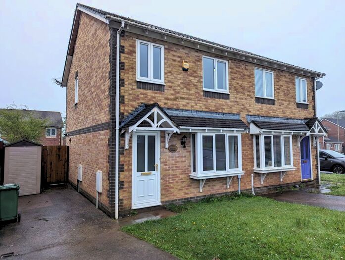 3 Bedroom Semi-Detached House To Rent In Clos Pinwydden, Llanharry, Pontyclun, CF72