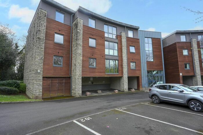 1 Bedroom Flat To Rent In Sandling Lane, Maidstone, ME14