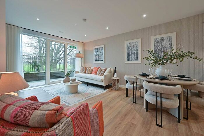 1 Bedroom Flat For Sale In Northwick Parkside, Harrow, HA1