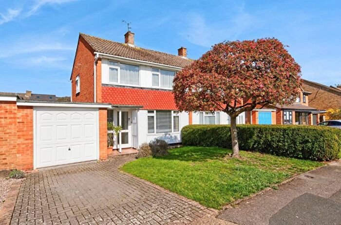 3 Bedroom Property For Sale In Longmead, Windsor, SL4