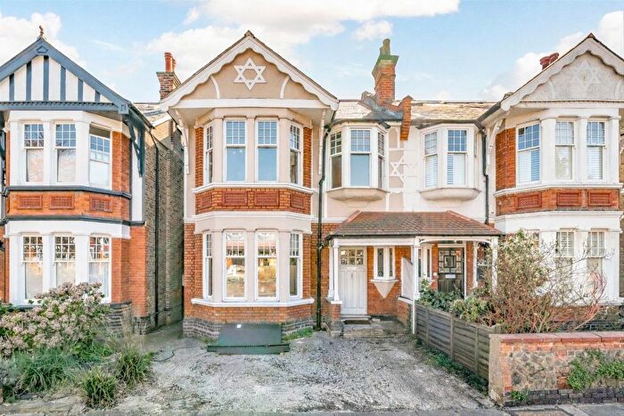 4 Bedroom Flat To Rent In Boileau Road, Ealing, W5