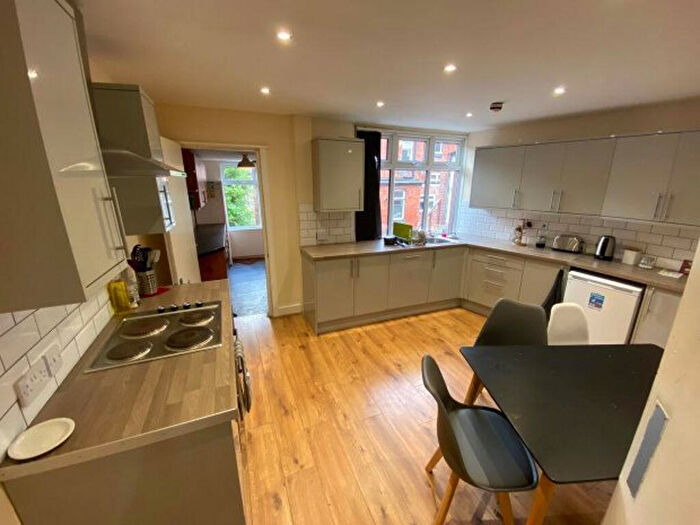 4 Bedroom House To Rent In Richmond Mount, Leeds, LS6