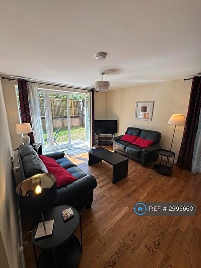 3 Bedroom Flat To Rent In Duff Street, Edinburgh, EH11