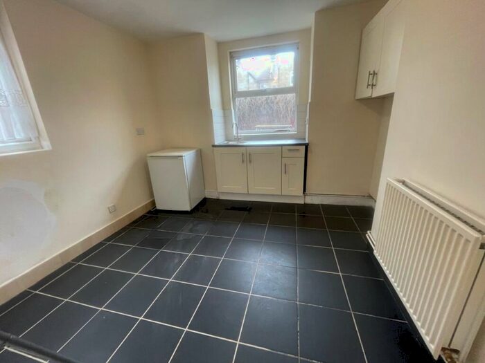 Studio To Rent In Tynemouth Road, Tottenham, N15
