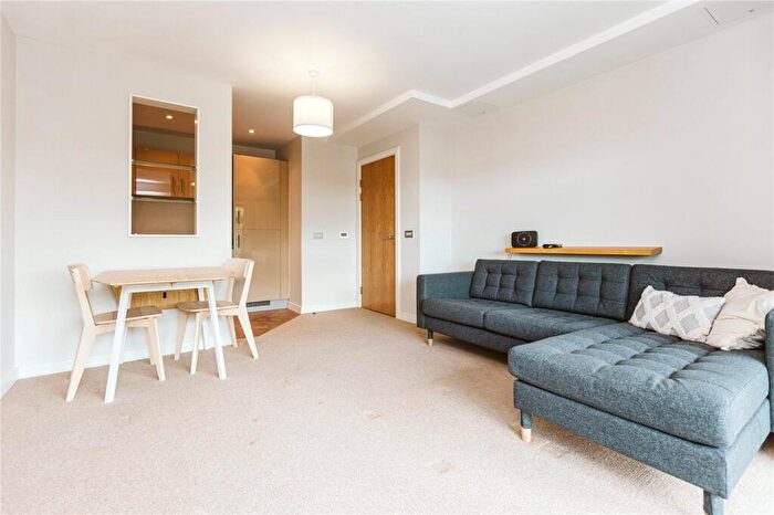 1 Bedroom Apartment To Rent In Broad Weir, Bristol, BS1