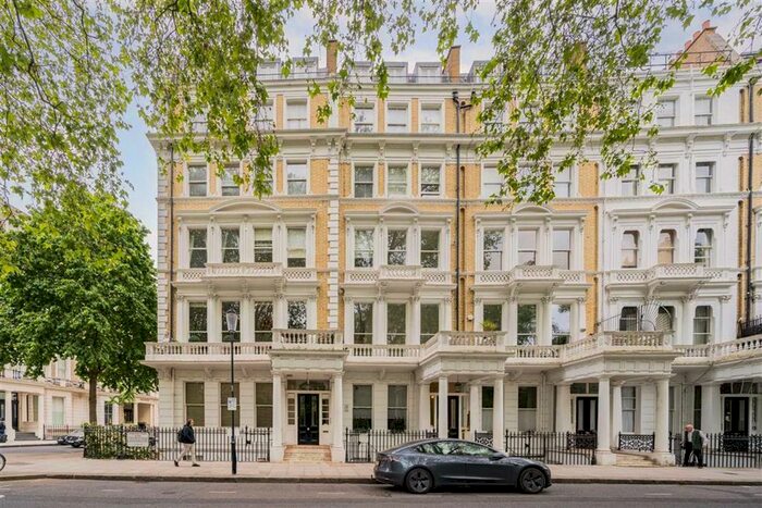 1 Bedroom Flat To Rent In Courtfield Gardens, London, SW5