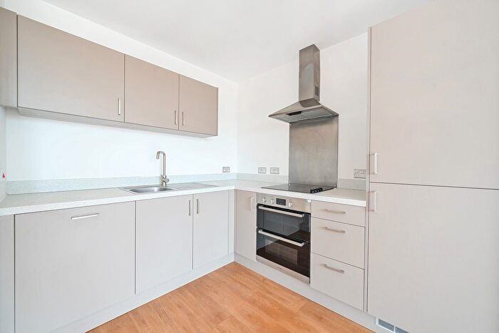 1 Bedroom Flat To Rent In Abbey Road, Barking, IG11
