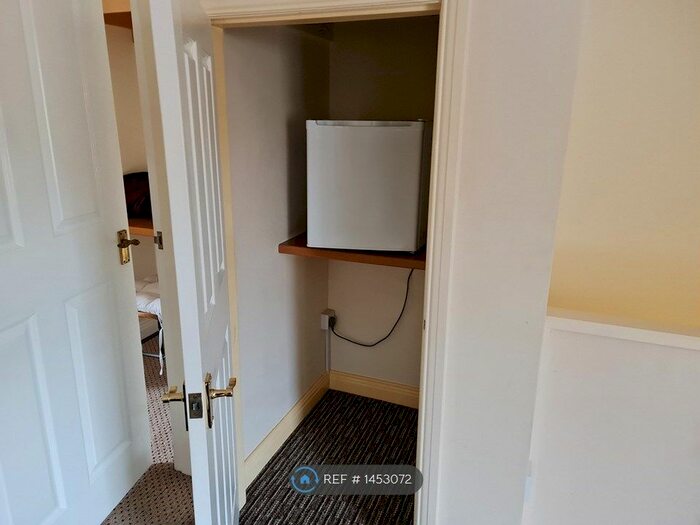 1 Bedroom Flat To Rent In Bearwood Hill Road, Burton-On-Trent, DE15