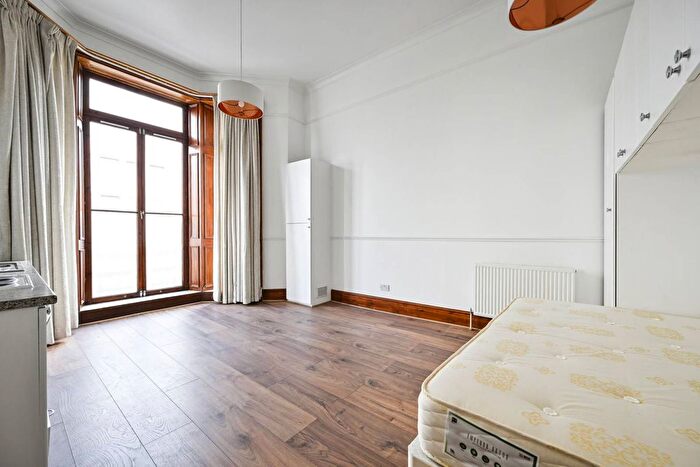 Studio To Rent In Collingham Road, Earls Court, London, SW5