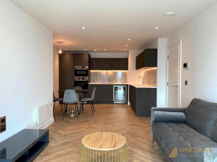 2 Bedroom Flat To Rent In Elizabeth Tower, Manchester, M15