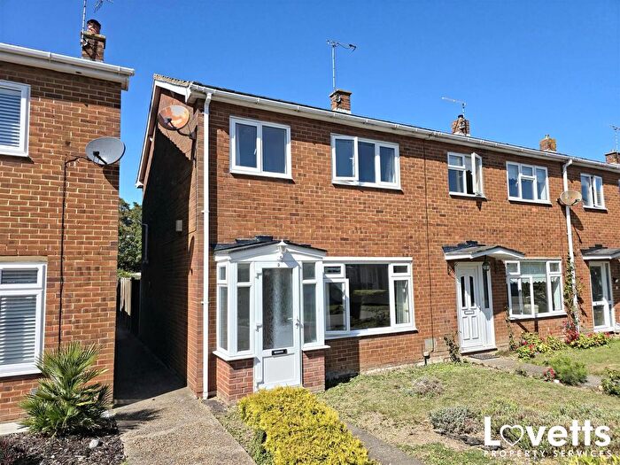 3 Bedroom End Of Terrace House For Sale In Laureate Close, Margate, CT9