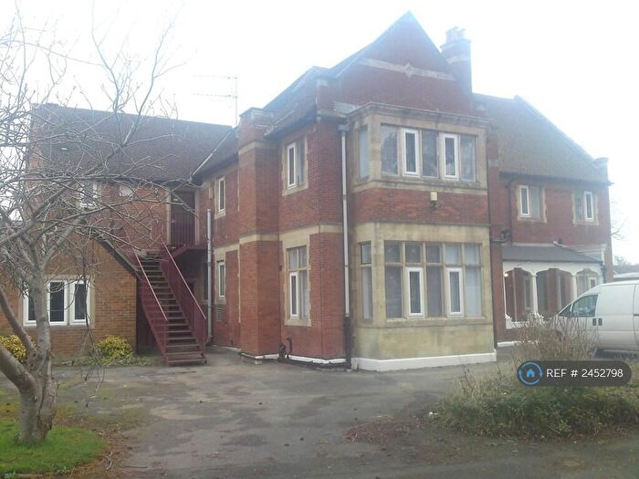 Studio To Rent In Hucclecote, Gloucester, GL3