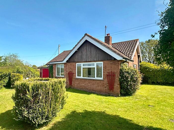 2 Bedroom Bungalow For Sale In Clehonger, Hereford, HR2
