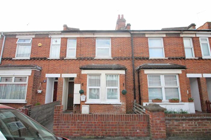 2 Bedroom Flat To Rent In Key Road, Clacton On Sea, CO15
