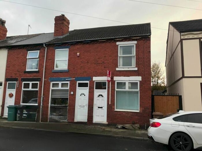 2 Bedroom End Of Terrace House To Rent In West Street, Walsall, West Midlands, WS3