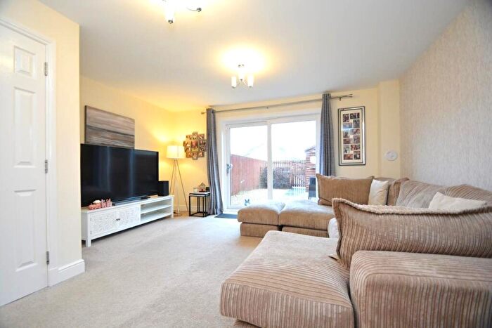 3 Bedroom End Of Terrace House For Sale In Leyland Road, Bathgate, West Lothian, EH48
