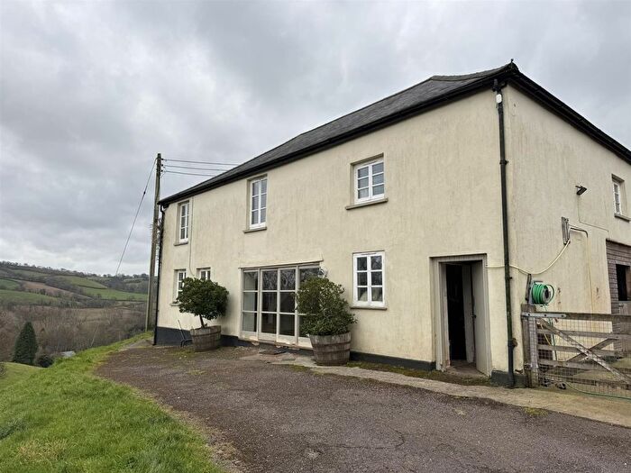 3 Bedroom Property To Rent In Ashley, Tiverton, EX16