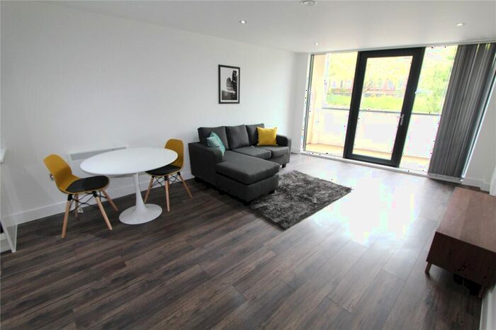 1 Bedroom Apartment To Rent In The Quadrant, Sand Pits, Birmingham, B1