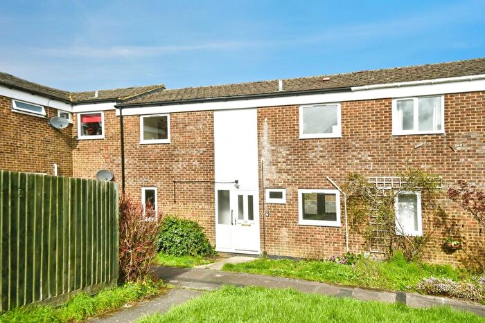 3 Bedroom Terraced House For Sale In Kennedy Drive, Swindon, SN3