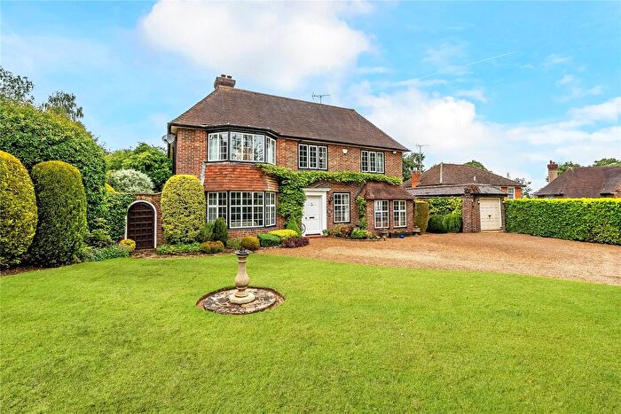 5 Bedroom Detached House For Sale In Merrow, Guildford, Surrey, GU1