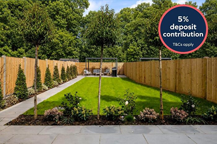 4 Bedroom Town House For Sale In No. Ronmar Place, Oxshott, KT22