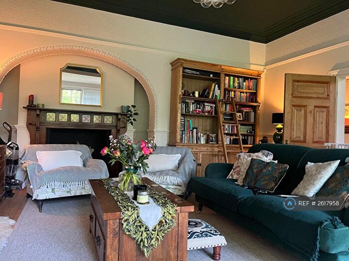 2 Bedroom Flat To Rent In St.Mary's Road, Leeds, LS7