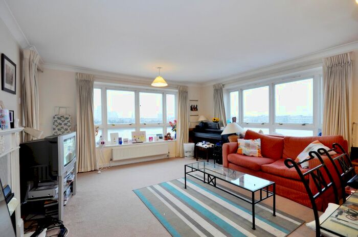 2 Bedroom Flat To Rent In Princes Riverside Road, London, SE16