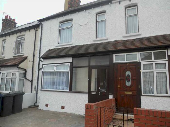 4 Bedroom Terraced House To Rent In Colindale Avenue, Colindale, NW9