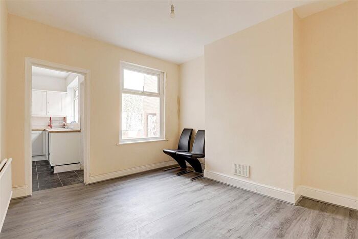3 Bedroom Terraced House For Sale In Bleasby Street, Sneinton, Nottinghamshire, NG2