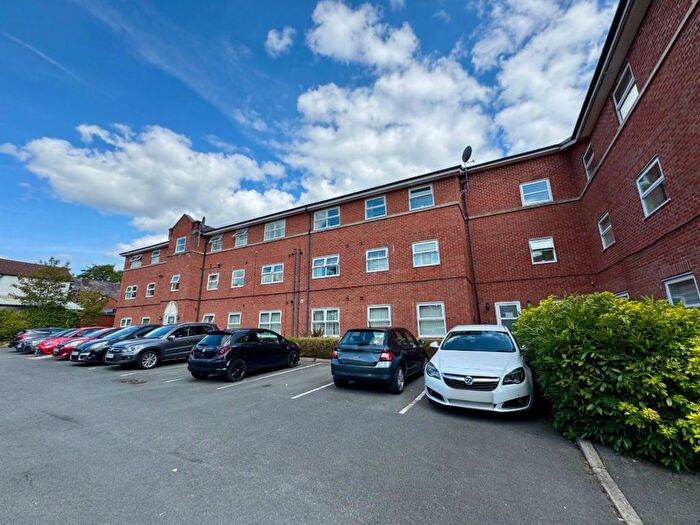 2 Bedroom Flat To Rent In Atkin Street, Walkden, Manchester, M28