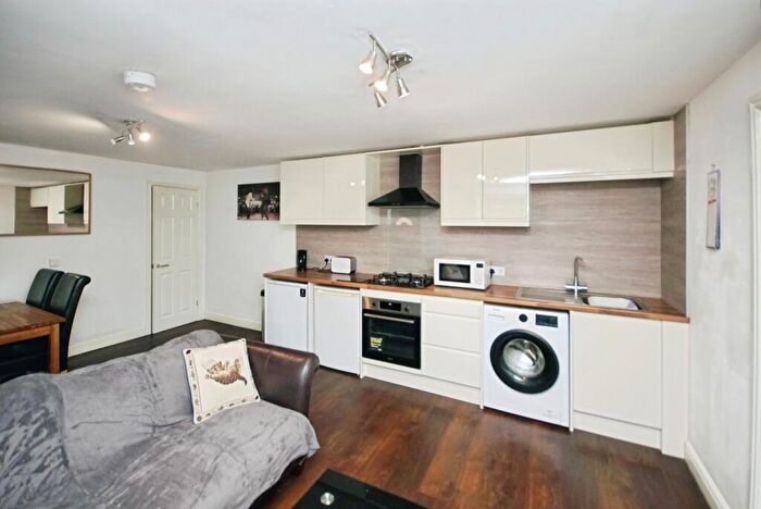 1 Bedroom Flat For Sale In Beaufort Street, Easton, Bristol, BS5