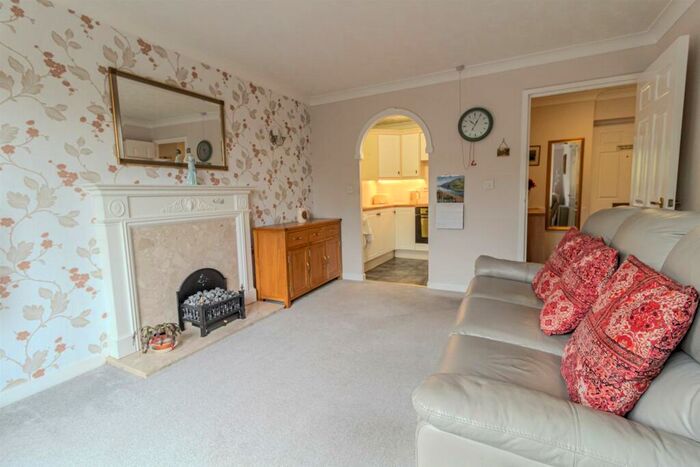 2 Bedroom Apartment For Sale In Beech Court, Mapperley, Nottingham, NG3