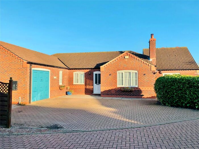5 Bedroom Bungalow For Sale In Chapel Lodge Drive, Normanby-By-Spital, Market Rasen, Lincolnshire, LN8