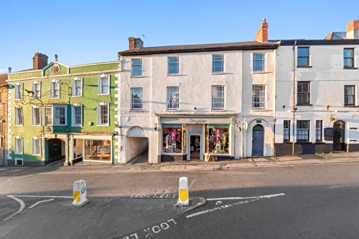 Terraced House For Sale In Market Place, Wincanton, Somerset, BA9