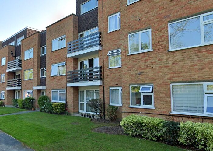 1 Bedroom Flat To Rent In September Way, Stanmore, HA7